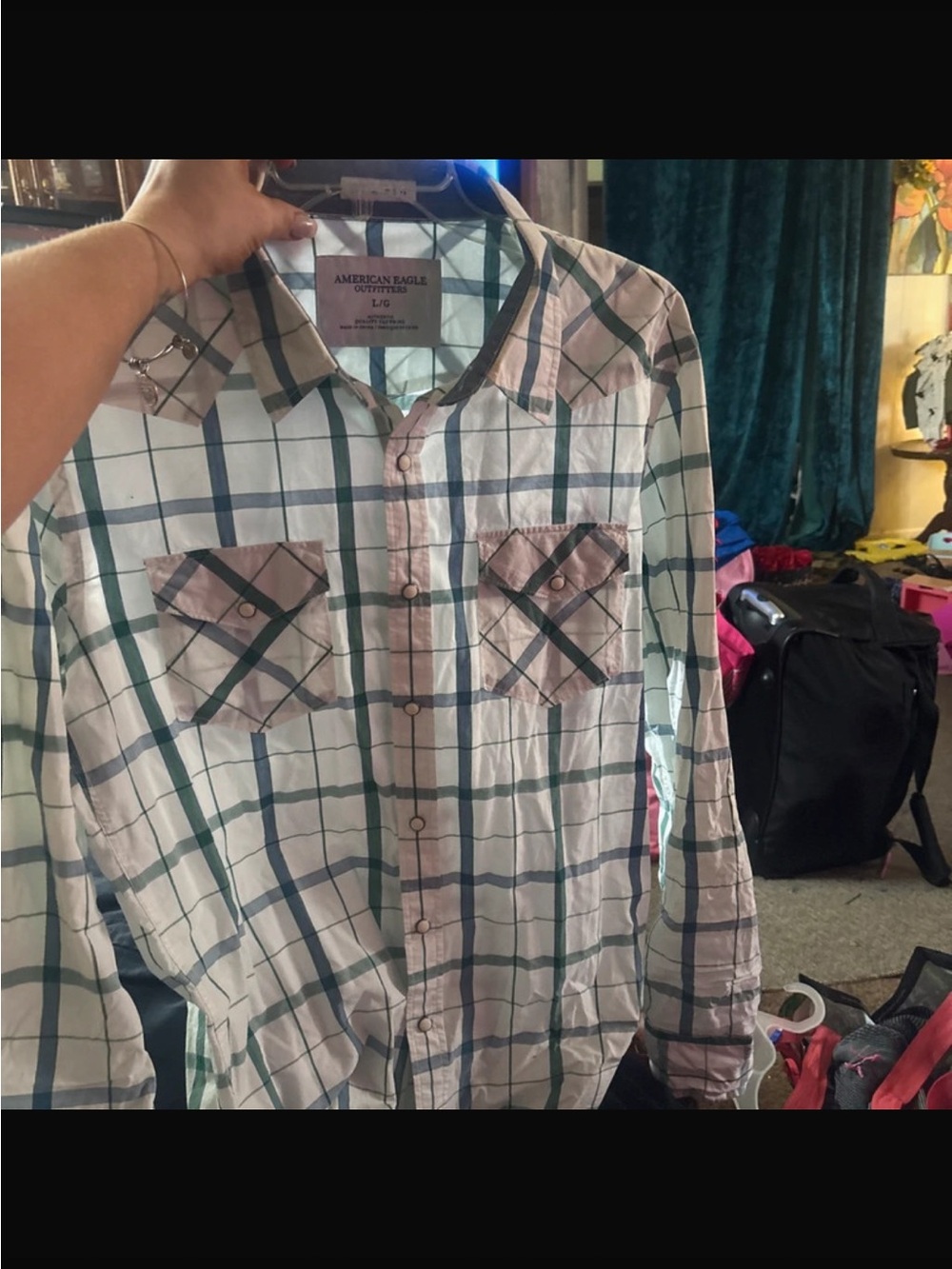 American Eagle Outfitters Plaid Button-Down Shirt in White with Green and Blue